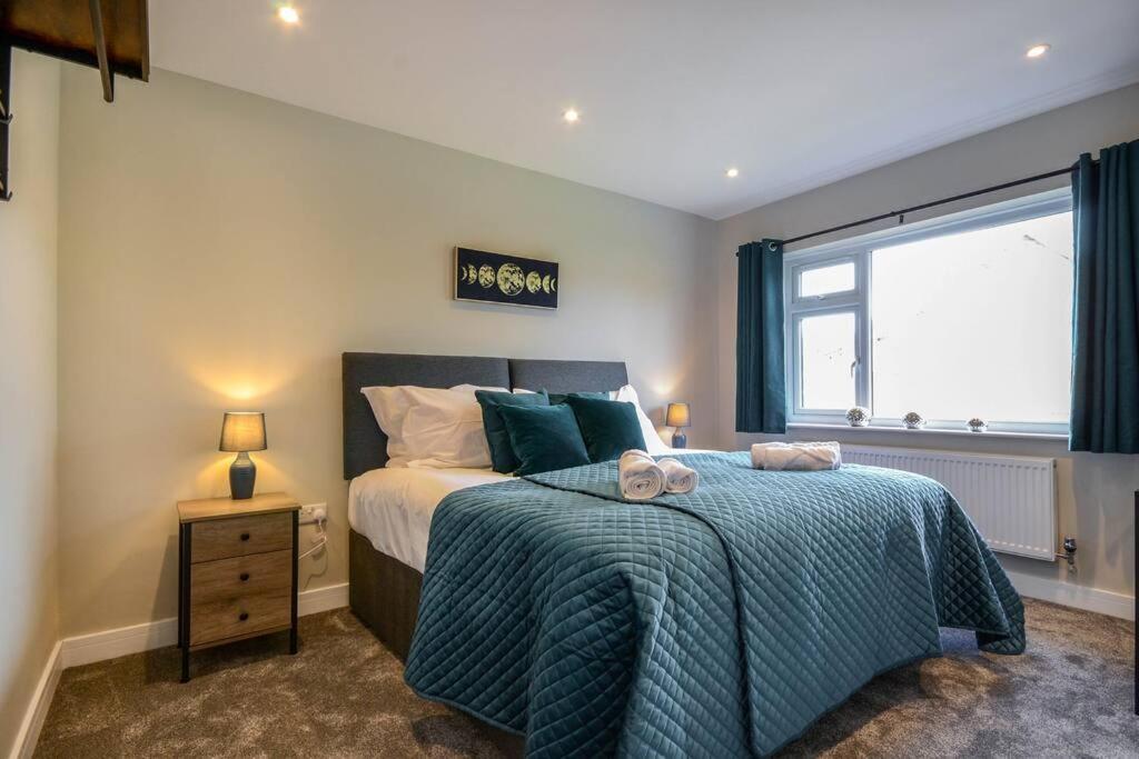 Potter'S Escape-Walking Distance From The Studios! Abbots Langley المظهر الخارجي الصورة